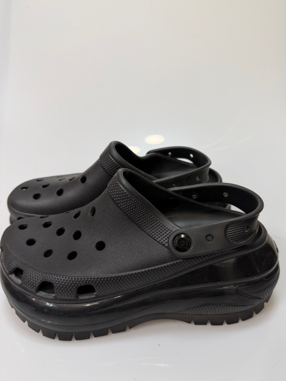 CROCS Black Crocs Classic Mega Crush Clog women's 9